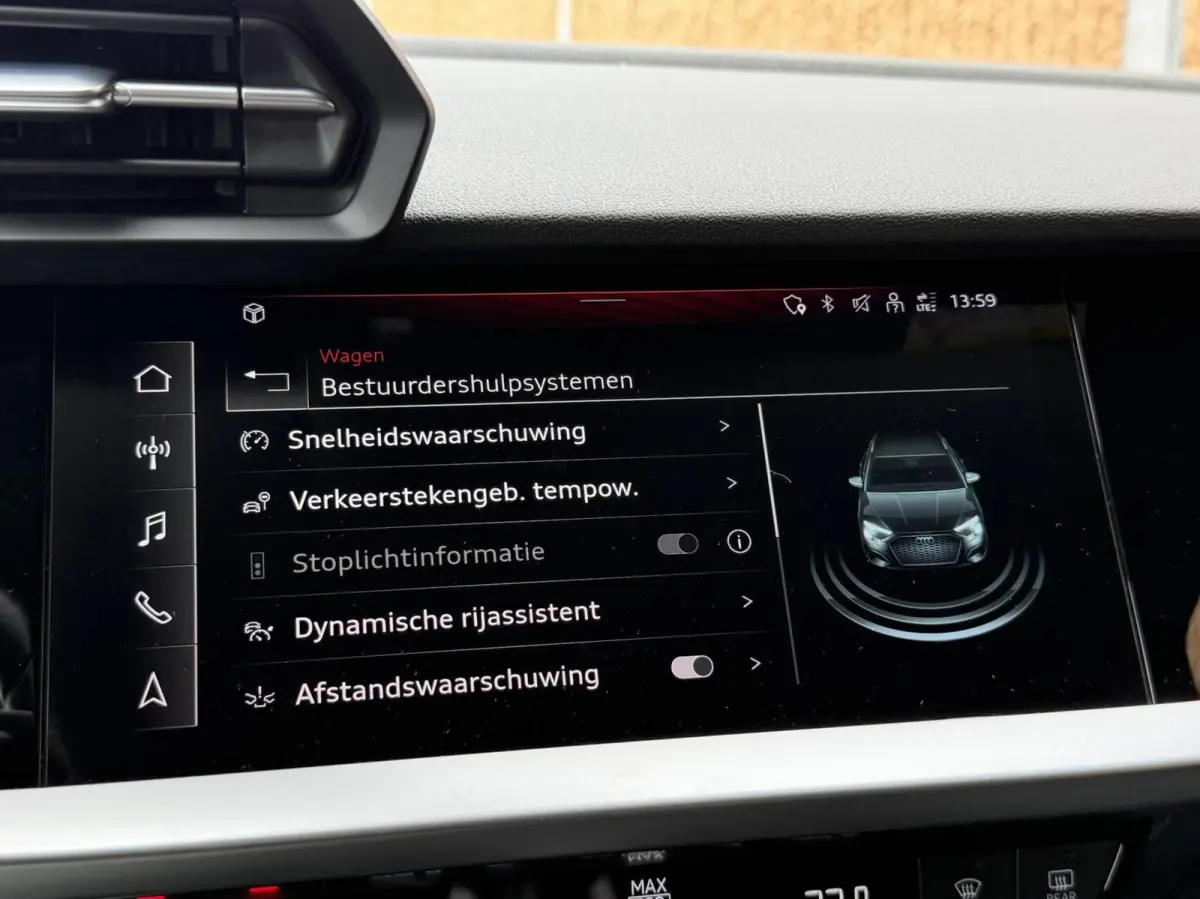 30 TFSI Advanced edition Automaat | Stoelverwarming | Parkeersensoren voor en achter | Climate control | Cruise control adaptief | Tangorood Metallic | Achteruitrijcamera