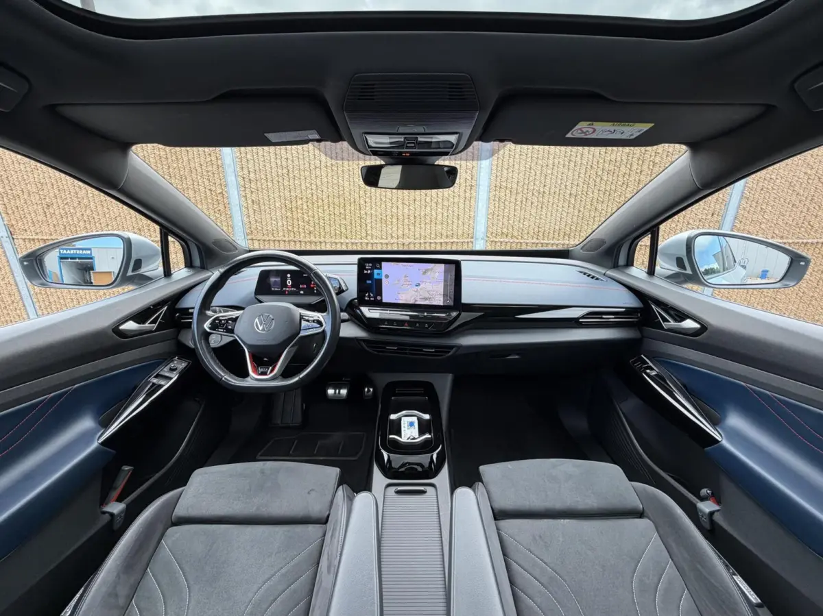 GTX 4Motion 77 kWh 360cam | Panoramadak | Head-up display | Elektrisch verstelbare stoelen met massagefunctie | Stoelverwarming | Trekhaak uitklapbaar | Cruise control adaptief | Climate con