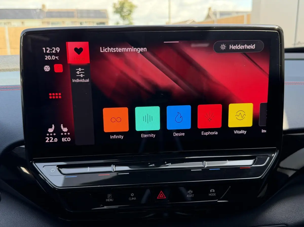 GTX 4Motion 77 kWh 360cam | Panoramadak | Head-up display | Elektrisch verstelbare stoelen met massagefunctie | Stoelverwarming | Trekhaak uitklapbaar | Cruise control adaptief | Climate con