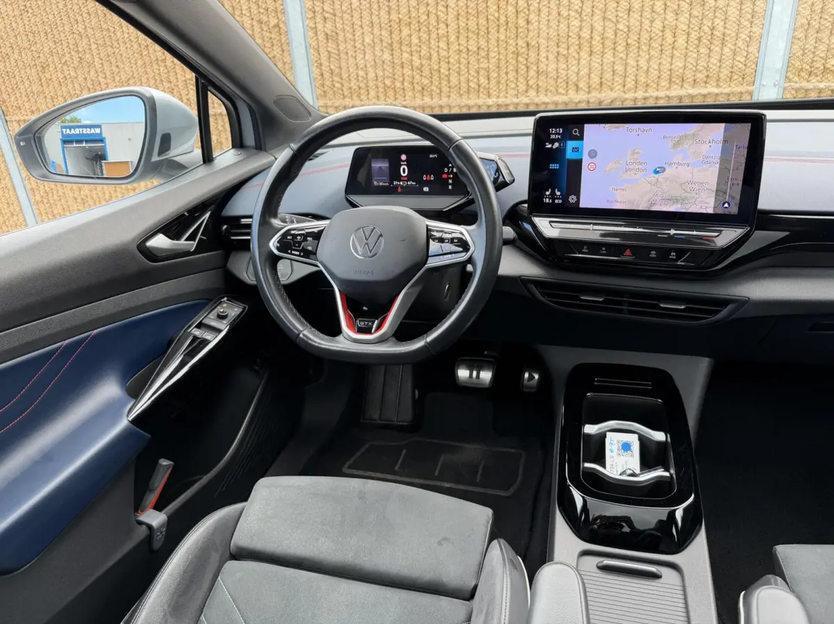 GTX 4Motion 77 kWh 360cam | Panoramadak | Head-up display | Elektrisch verstelbare stoelen met massagefunctie | Stoelverwarming | Trekhaak uitklapbaar | Cruise control adaptief | Climate con
