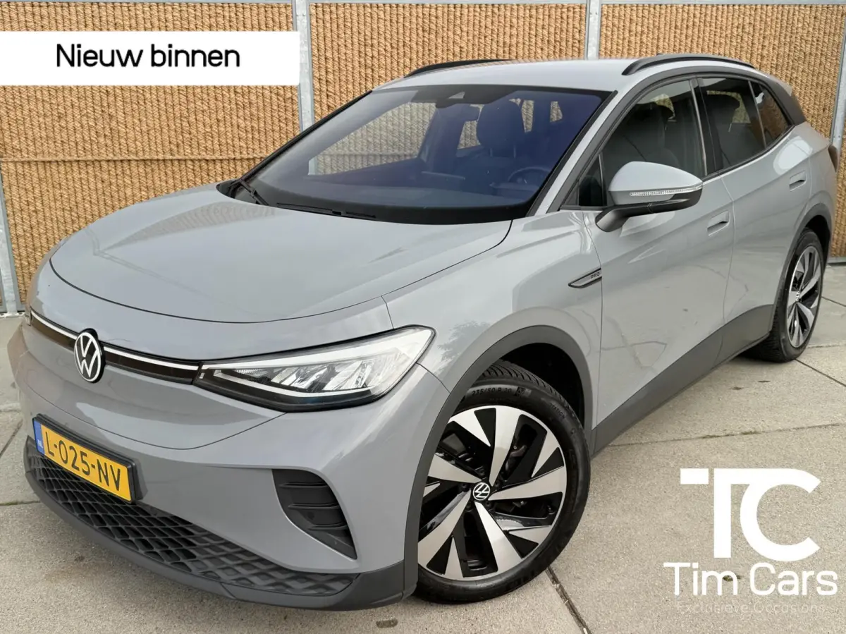Life 77 kWh Warmtepomp | 20 inch velgen | LED verlichting | Navigatiesysteem | Apple CarPlay/Android Auto | Cruise control adaptief | Climate control | Voorstoelen verwarmd | Parkeersensoren