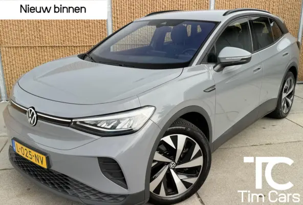 Life 77 kWh Warmtepomp | 20 inch velgen | LED verlichting | Navigatiesysteem | Apple CarPlay/Android Auto | Cruise control adaptief | Climate control | Voorstoelen verwarmd | Parkeersensoren