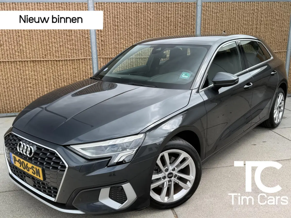 30 TFSI Advanced edition Automaat | Apple CarPlay/Android Auto | Navigatiesysteem | 17 inch lichtmetalen velgen | DAB ontvanger | LED verlichting | Cruise control | Rijstrooksensor | Parkeer