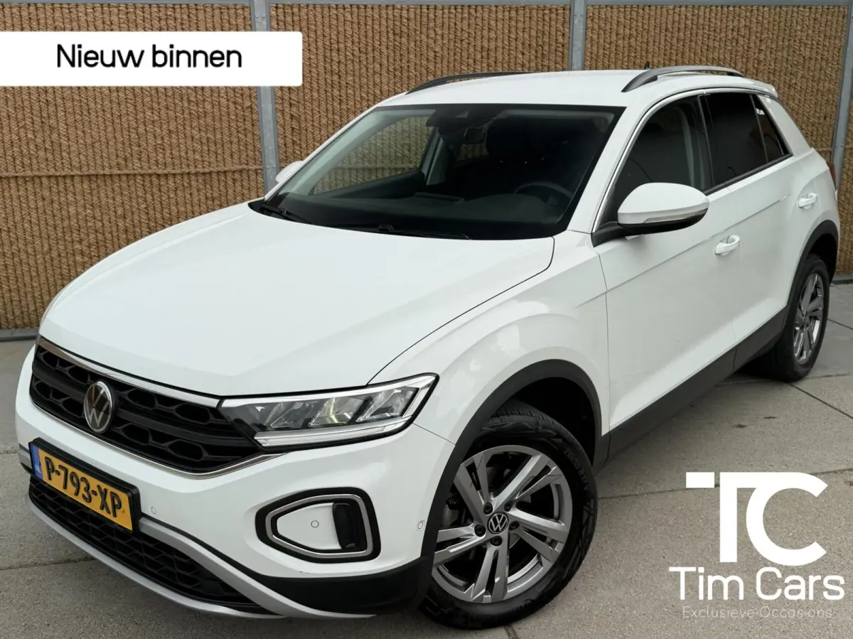 1.0 TSI Life 75 Edition Achteruitrijcamera | LED verlichting | Parkeersensoren voor en achter | Airconditioning | Cruise control adaptief | Apple CarPlay/Android Auto | Rijstrooksensor | DAB