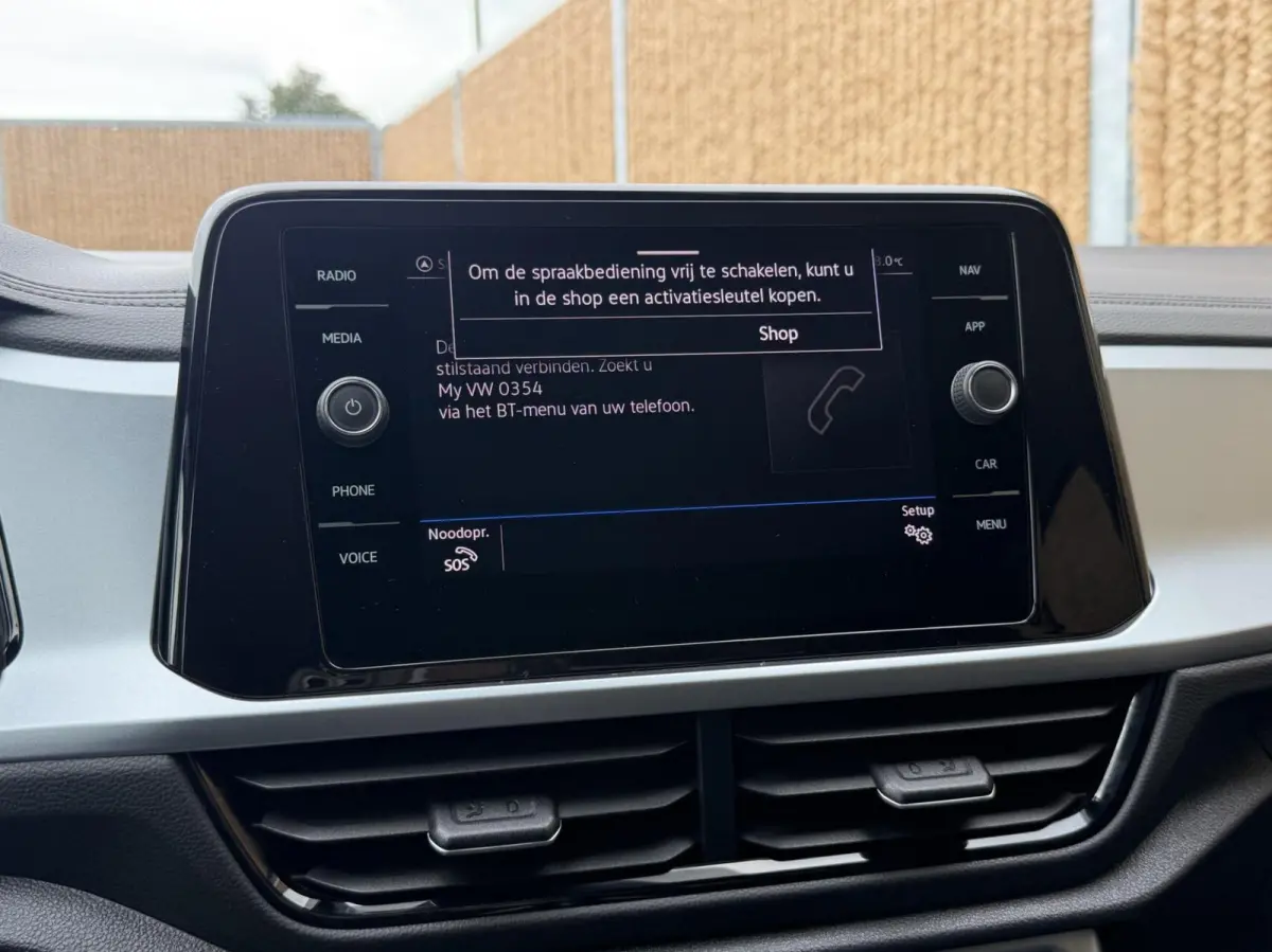 1.0 TSI Life 75 Edition Achteruitrijcamera | LED verlichting | Parkeersensoren voor en achter | Airconditioning | Cruise control adaptief | Apple CarPlay/Android Auto | Rijstrooksensor | DAB