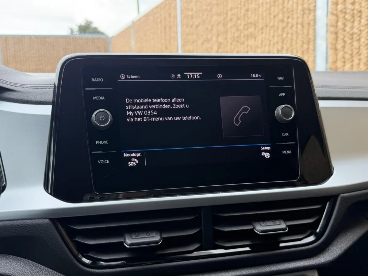 1.0 TSI Life 75 Edition Achteruitrijcamera | LED verlichting | Parkeersensoren voor en achter | Airconditioning | Cruise control adaptief | Apple CarPlay/Android Auto | Rijstrooksensor | DAB