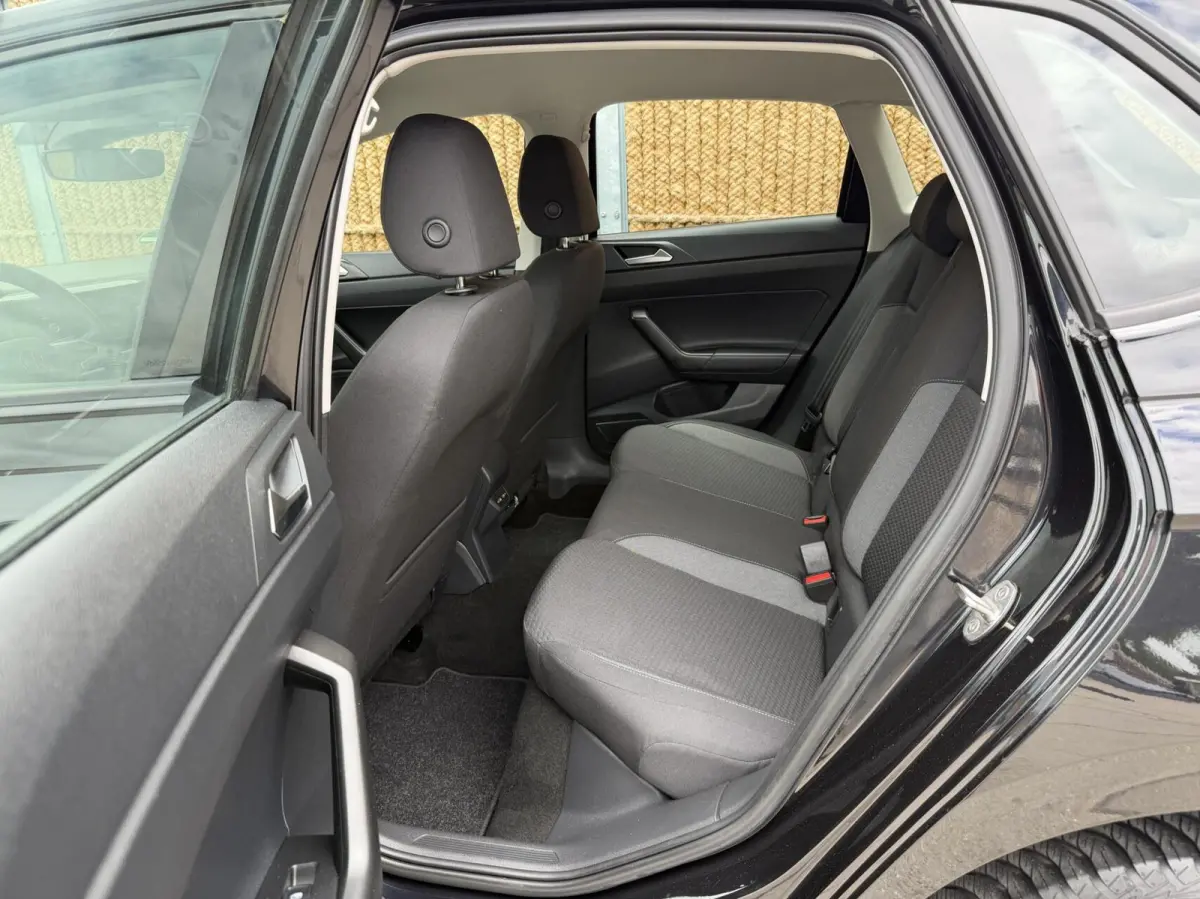 1.0 TSI Life Navigatiesysteem | Digitale cockpit | Airconditioning | Cruise control adaptief | LED koplampen | Rijstrooksensor | Apple CarPlay/Android Auto | DAB ontvanger
