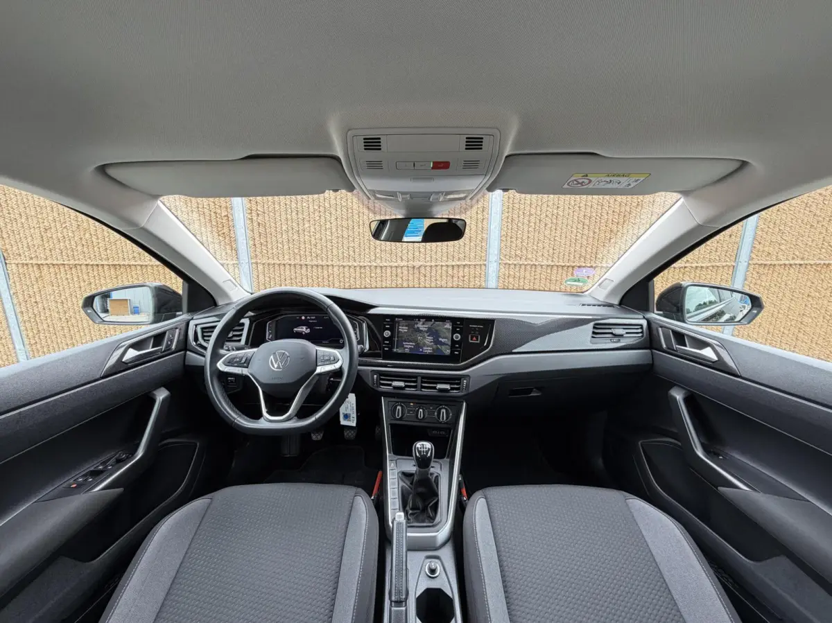 1.0 TSI Life Navigatiesysteem | Digitale cockpit | Airconditioning | Cruise control adaptief | LED koplampen | Rijstrooksensor | Apple CarPlay/Android Auto | DAB ontvanger