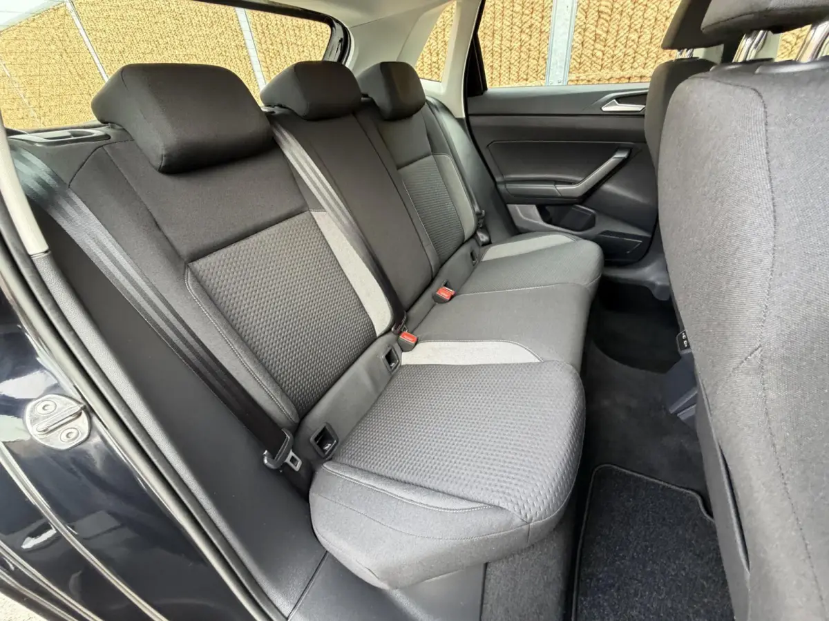 1.0 TSI Life Navigatiesysteem | Digitale cockpit | Airconditioning | Cruise control adaptief | LED koplampen | Rijstrooksensor | Apple CarPlay/Android Auto | DAB ontvanger