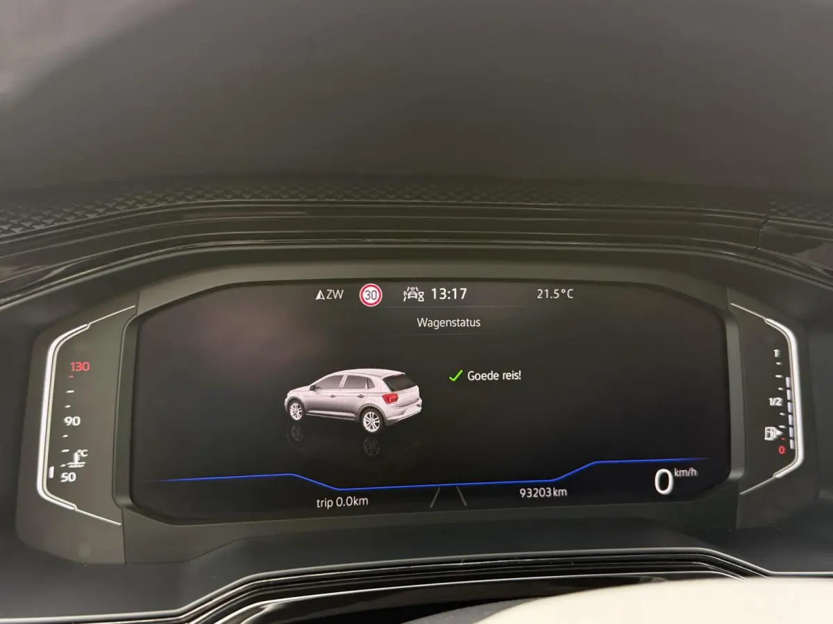 1.0 TSI Life Navigatiesysteem | Digitale cockpit | Airconditioning | Cruise control adaptief | LED koplampen | Rijstrooksensor | Apple CarPlay/Android Auto | DAB ontvanger