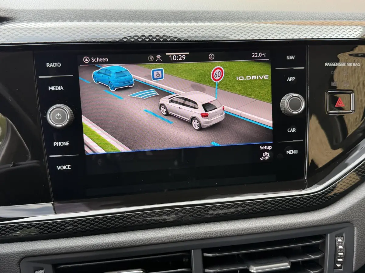 1.0 TSI Life Navigatiesysteem | Digitale cockpit | Airconditioning | Cruise control adaptief | LED koplampen | Rijstrooksensor | Apple CarPlay/Android Auto | DAB ontvanger