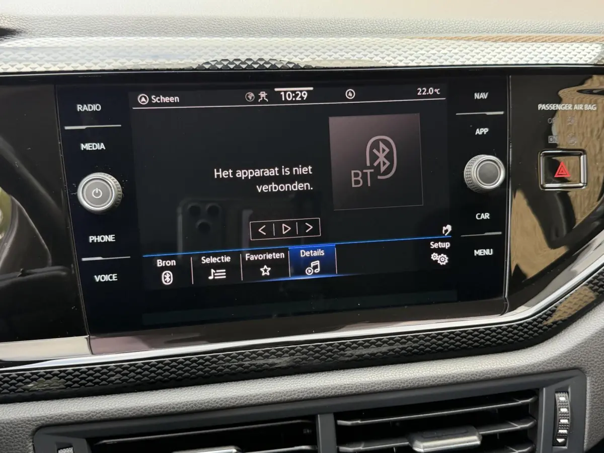 1.0 TSI Life Navigatiesysteem | Digitale cockpit | Airconditioning | Cruise control adaptief | LED koplampen | Rijstrooksensor | Apple CarPlay/Android Auto | DAB ontvanger
