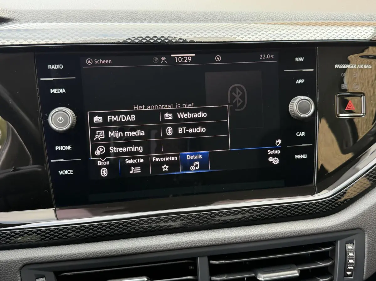 1.0 TSI Life Navigatiesysteem | Digitale cockpit | Airconditioning | Cruise control adaptief | LED koplampen | Rijstrooksensor | Apple CarPlay/Android Auto | DAB ontvanger
