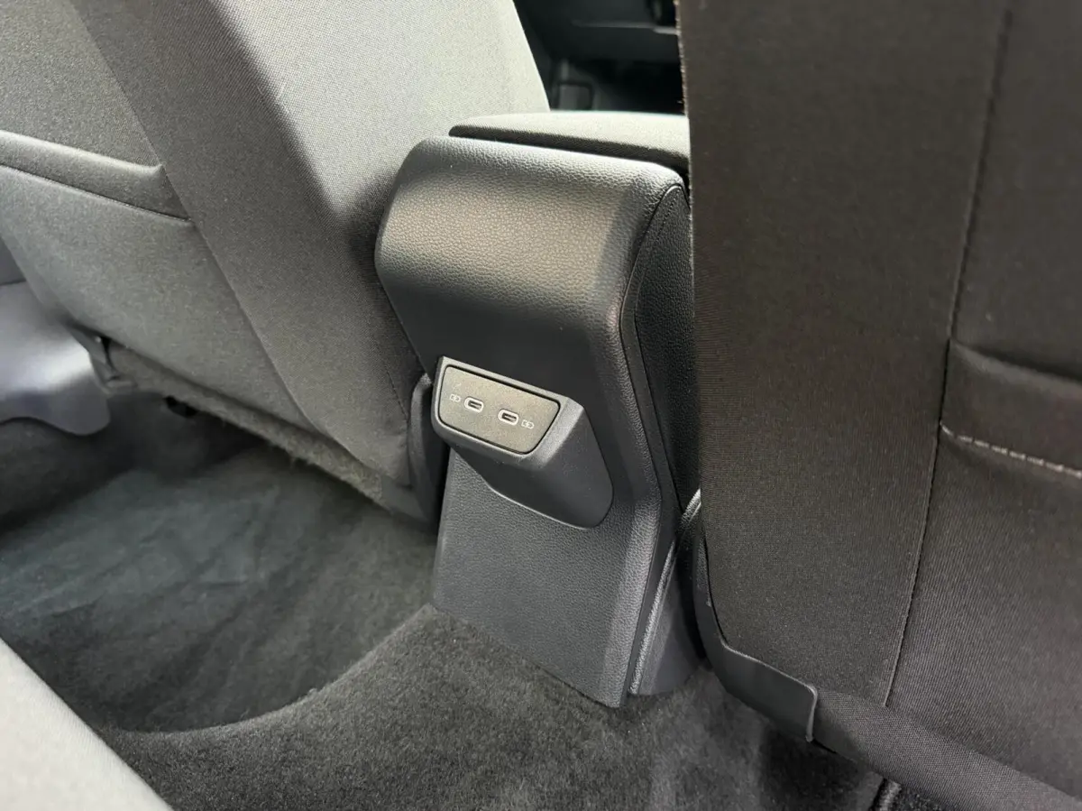 1.0 TSI Life Navigatiesysteem | Digitale cockpit | Airconditioning | Cruise control adaptief | LED koplampen | Rijstrooksensor | Apple CarPlay/Android Auto | DAB ontvanger