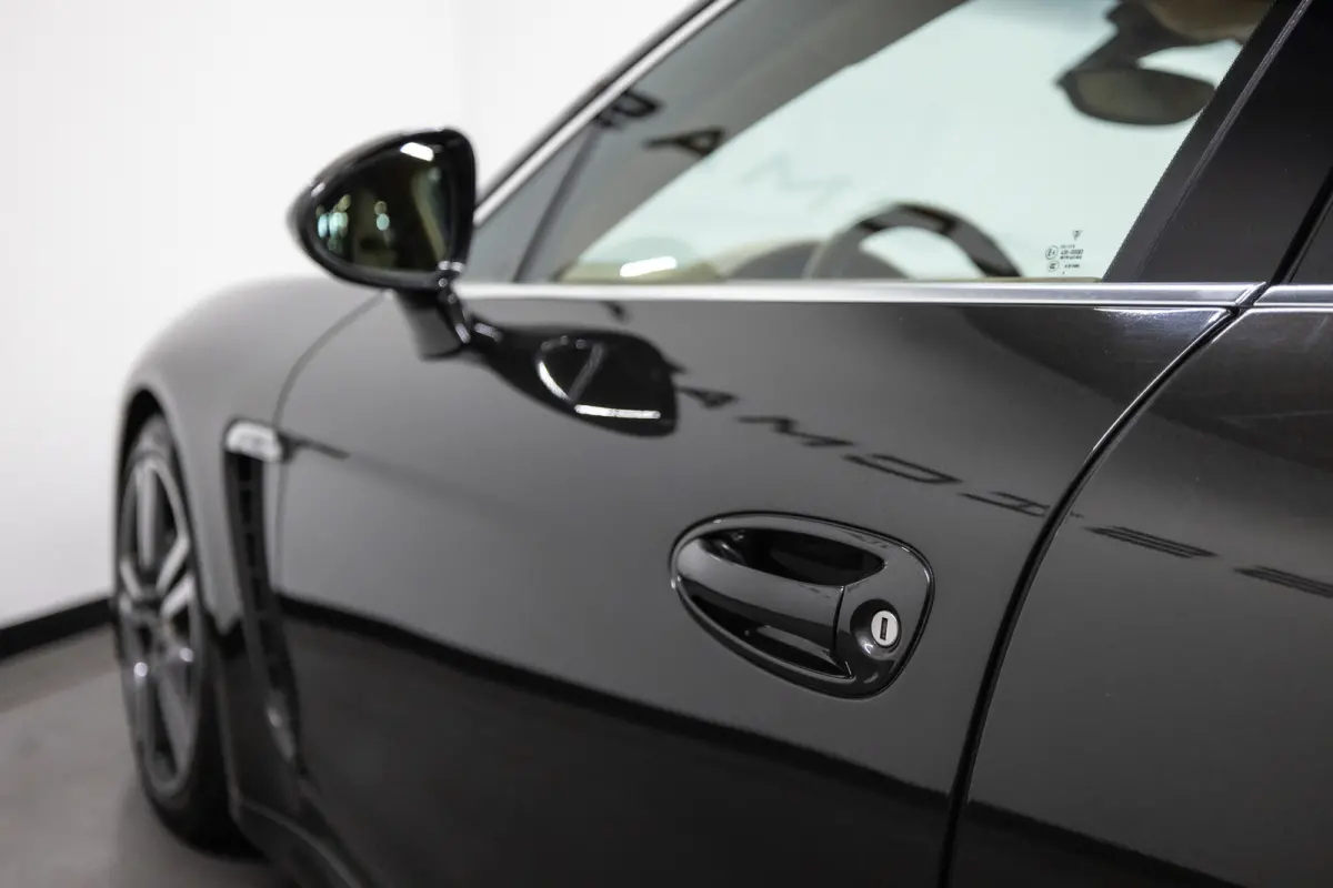 4.8 S Btw auto, Fiscale waarde € 12.000,- (€ 27.231.40 Ex B.T.W) DEALER AUTO Dealer auto