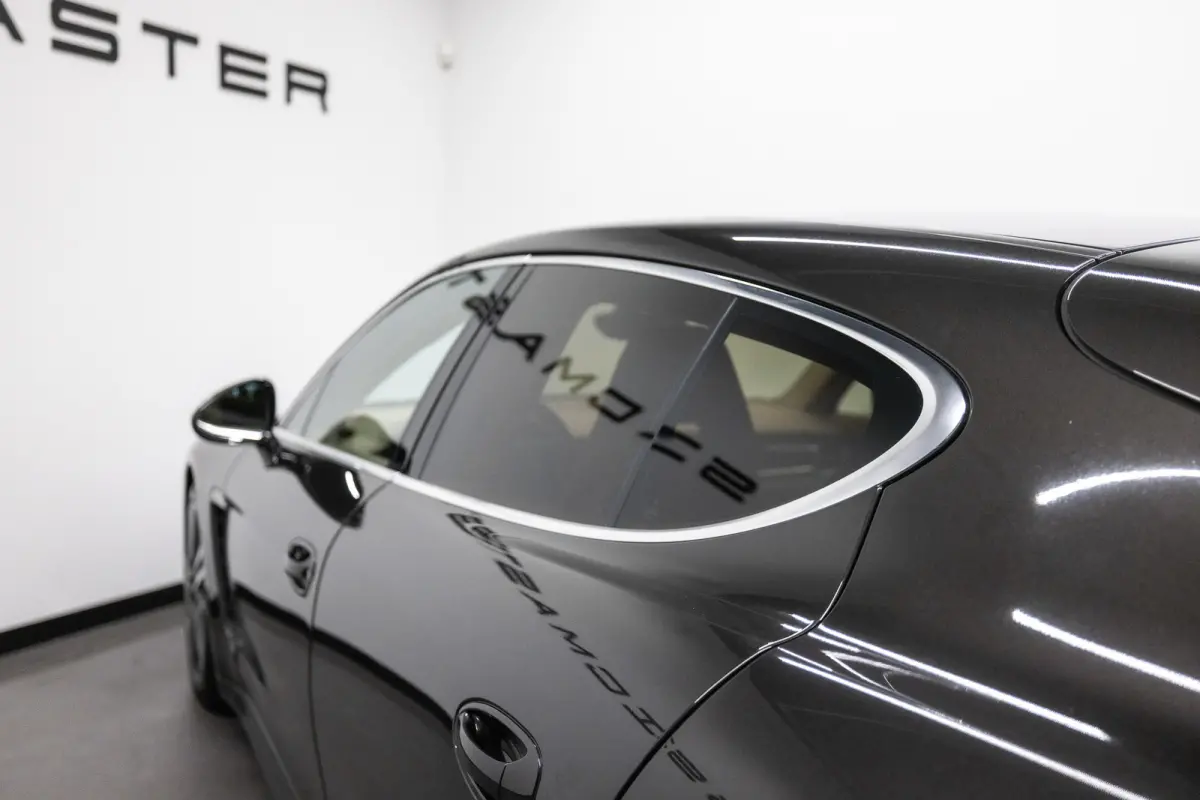 4.8 S Btw auto, Fiscale waarde € 12.000,- (€ 27.231.40 Ex B.T.W) DEALER AUTO Dealer auto