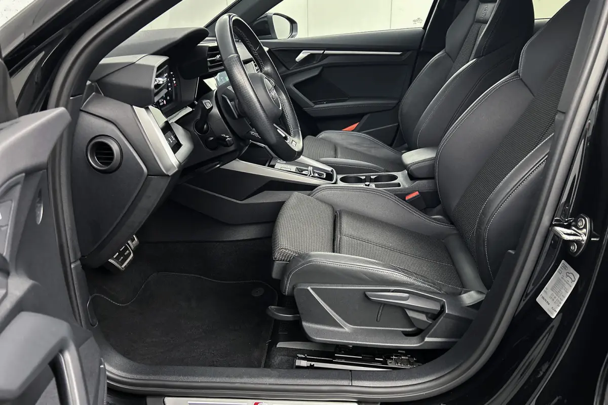 30 TFSI S edition | Half lederen bekleding | Afneembare trekhaak