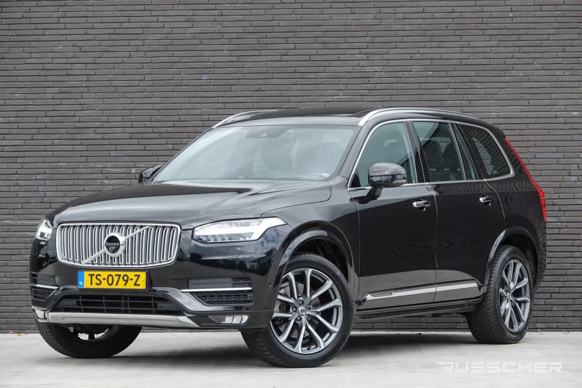2.0 D5 235Pk Aut. | AWD | Inscription | 7-Persoons | Luchtvering | Panoramadak | Bowers&Wilkins | Trekhaak | 20''