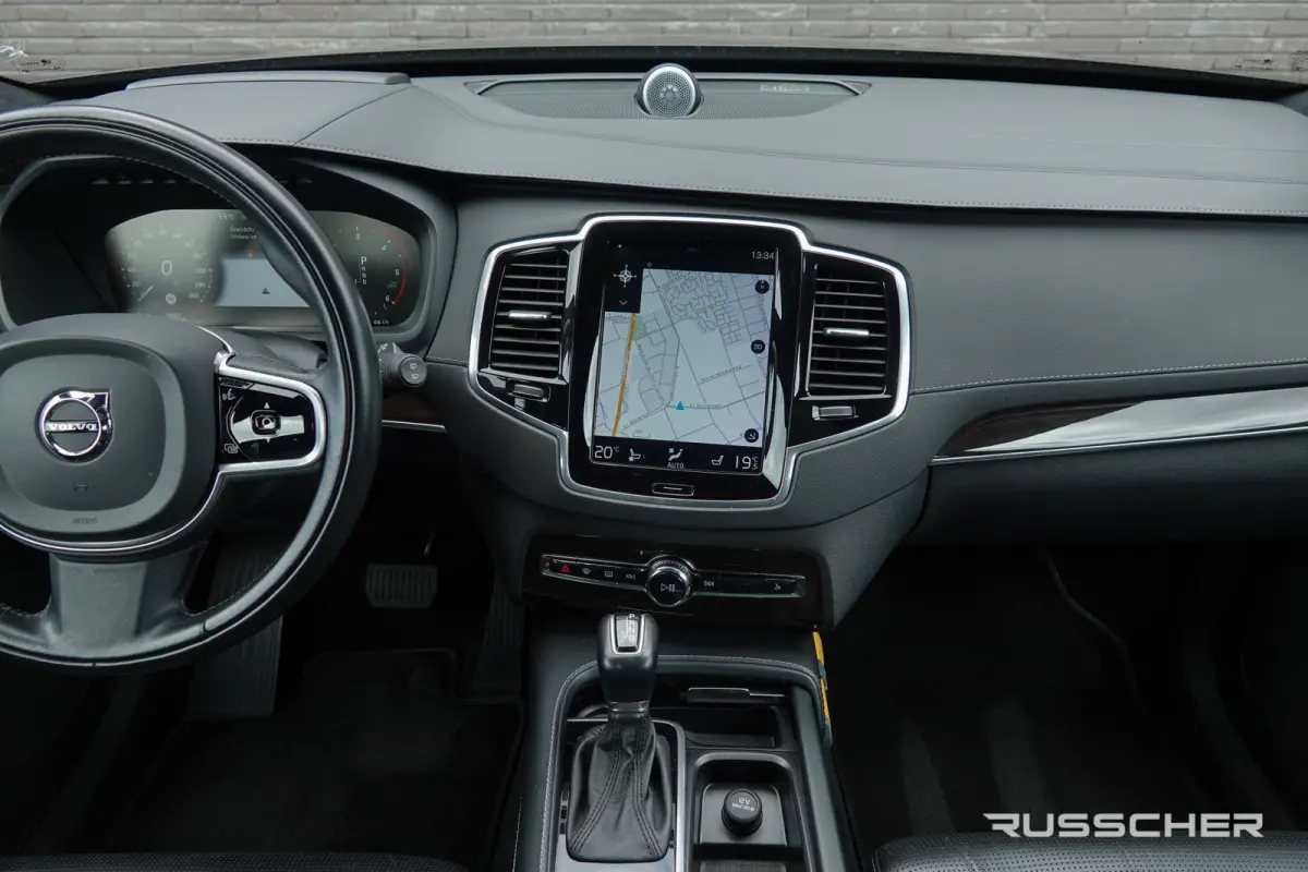 2.0 D5 235Pk Aut. | AWD | Inscription | 7-Persoons | Luchtvering | Panoramadak | Bowers&Wilkins | Trekhaak | 20''