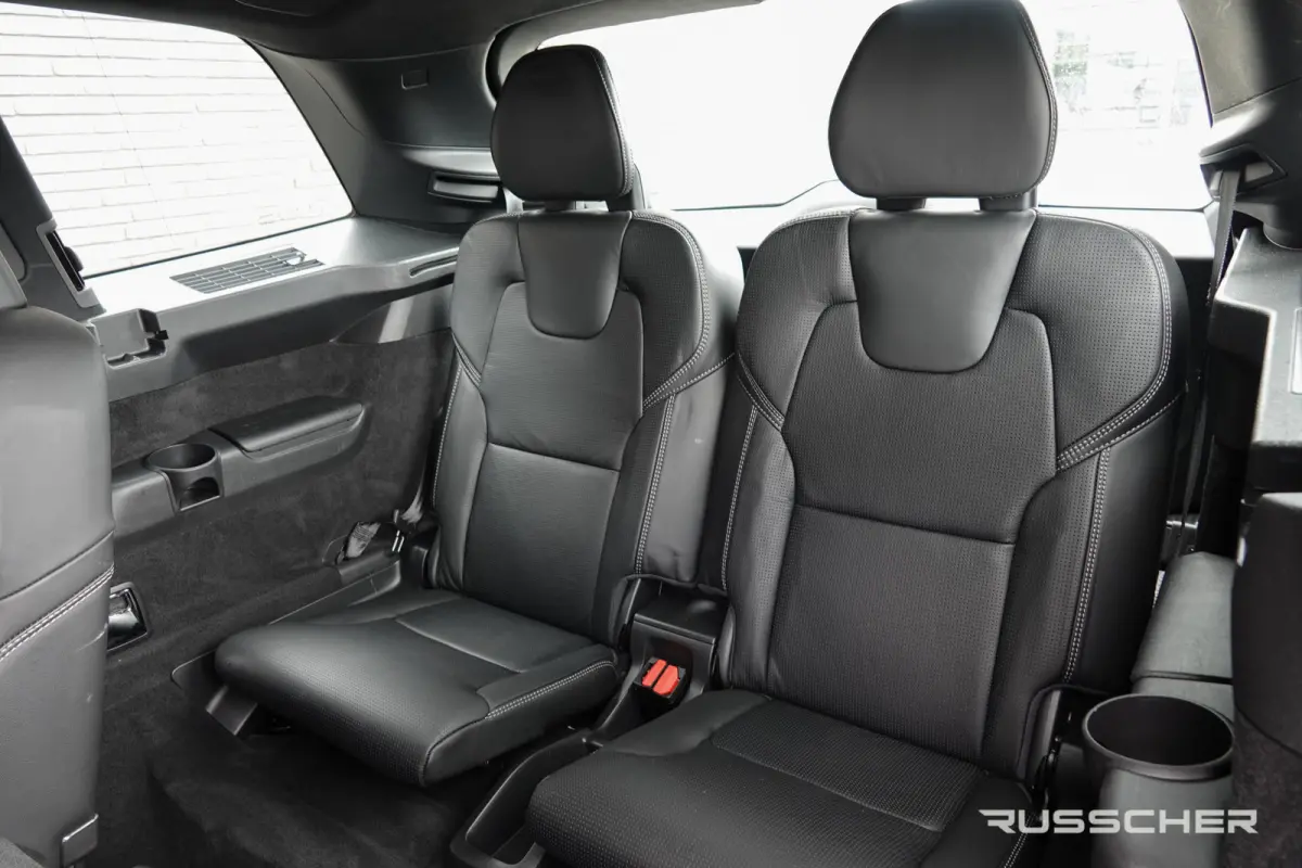2.0 D5 235Pk Aut. | AWD | Inscription | 7-Persoons | Luchtvering | Panoramadak | Bowers&Wilkins | Trekhaak | 20''