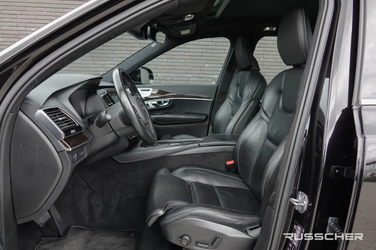 2.0 D5 235Pk Aut. | AWD | Inscription | 7-Persoons | Luchtvering | Panoramadak | Bowers&Wilkins | Trekhaak | 20''