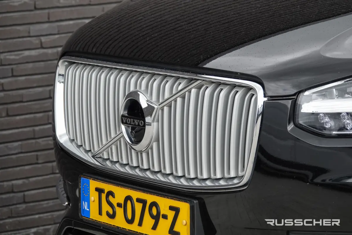 2.0 D5 235Pk Aut. | AWD | Inscription | 7-Persoons | Luchtvering | Panoramadak | Bowers&Wilkins | Trekhaak | 20''