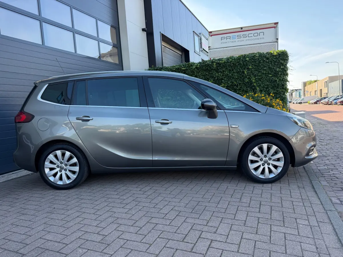 1.4 Turbo 7p/Camera/Navi/Cruise-c/Climate-c/Pdc/Trekhaak