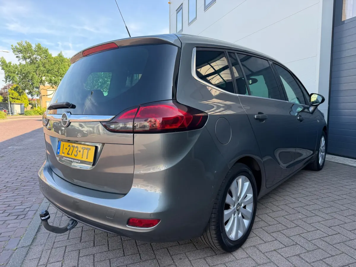 1.4 Turbo 7p/Camera/Navi/Cruise-c/Climate-c/Pdc/Trekhaak