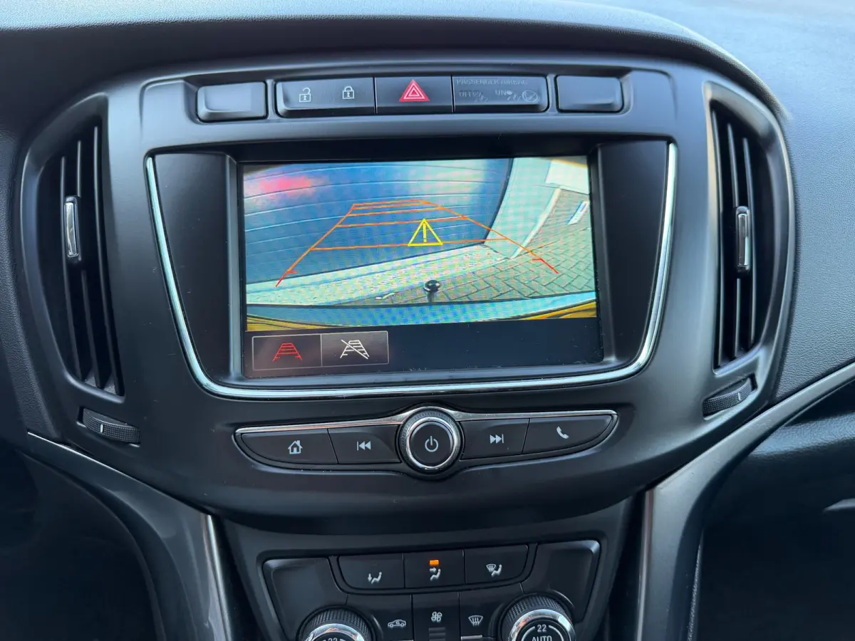 1.4 Turbo 7p/Camera/Navi/Cruise-c/Climate-c/Pdc/Trekhaak