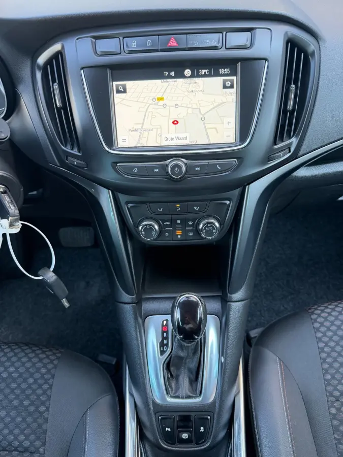 1.4 Turbo 7p/Camera/Navi/Cruise-c/Climate-c/Pdc/Trekhaak
