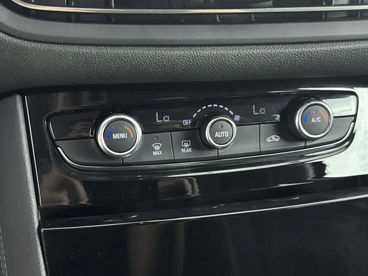 1.6 Turbo Plug-In Hybrid GS Line Apple Carplay Android auto| elect. achterklep| Stuur verwarming