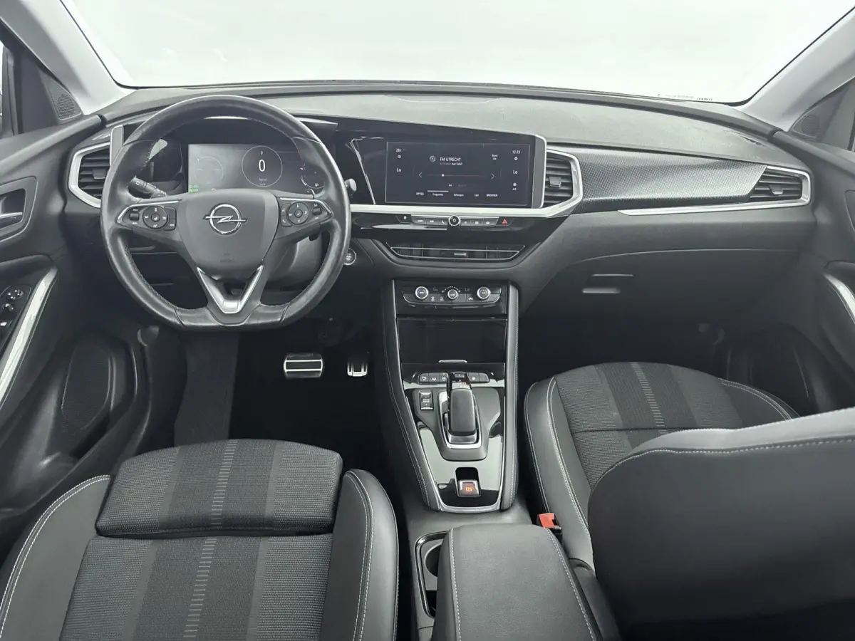 1.6 Turbo Plug-In Hybrid GS Line Apple Carplay Android auto| elect. achterklep| Stuur verwarming