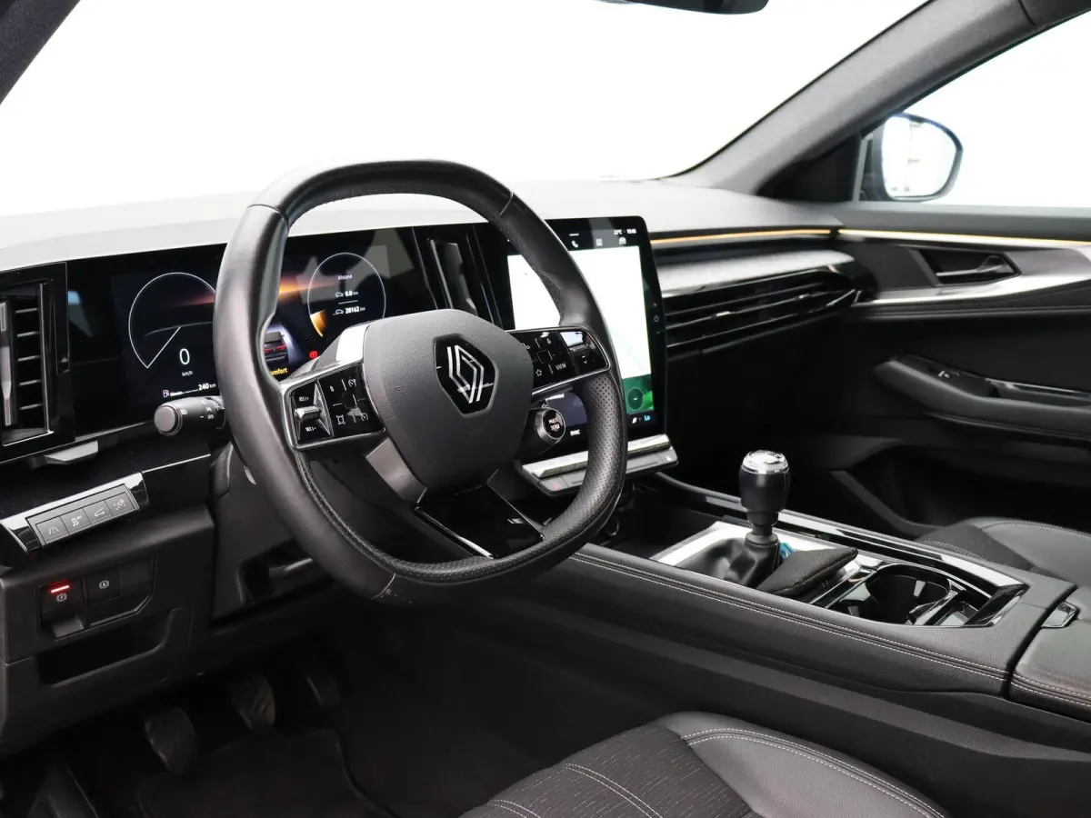 Mild hybrid advanced 130pk techno | Achteruitrijcamera | Climate Control | Cruise Control | Handgeschakeld |