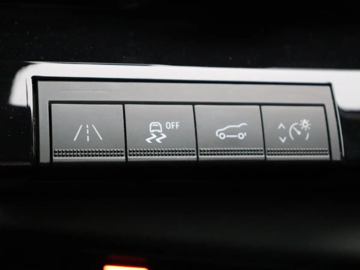Mild hybrid advanced 130pk techno | Achteruitrijcamera | Climate Control | Cruise Control | Handgeschakeld |