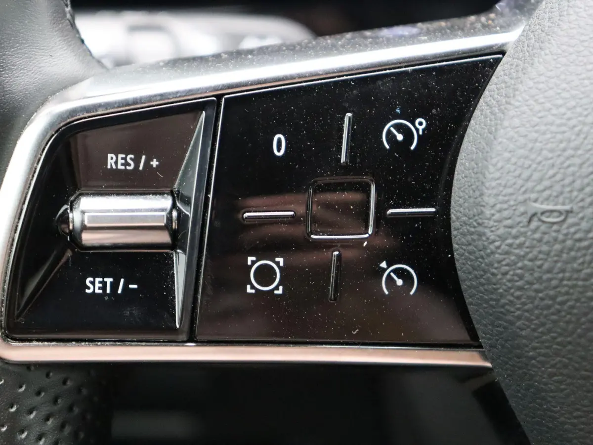 Mild hybrid advanced 130pk techno | Achteruitrijcamera | Climate Control | Cruise Control | Handgeschakeld |