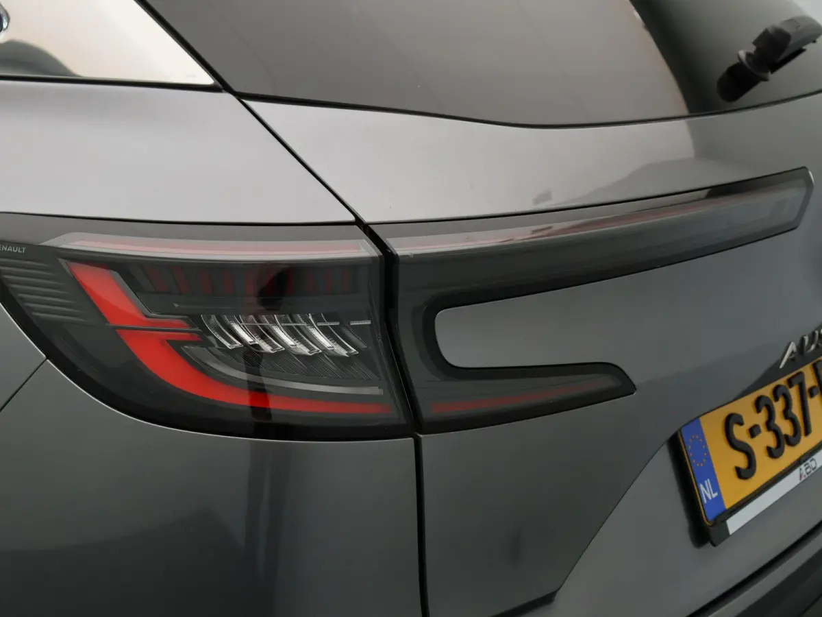 Mild hybrid advanced 130pk techno | Achteruitrijcamera | Climate Control | Cruise Control | Handgeschakeld |