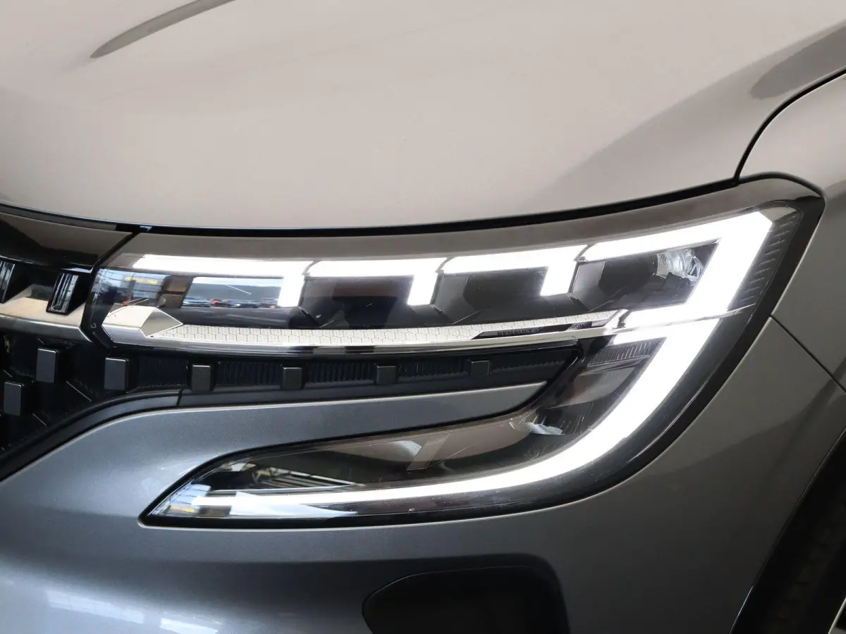 Mild hybrid advanced 130pk techno | Achteruitrijcamera | Climate Control | Cruise Control | Handgeschakeld |