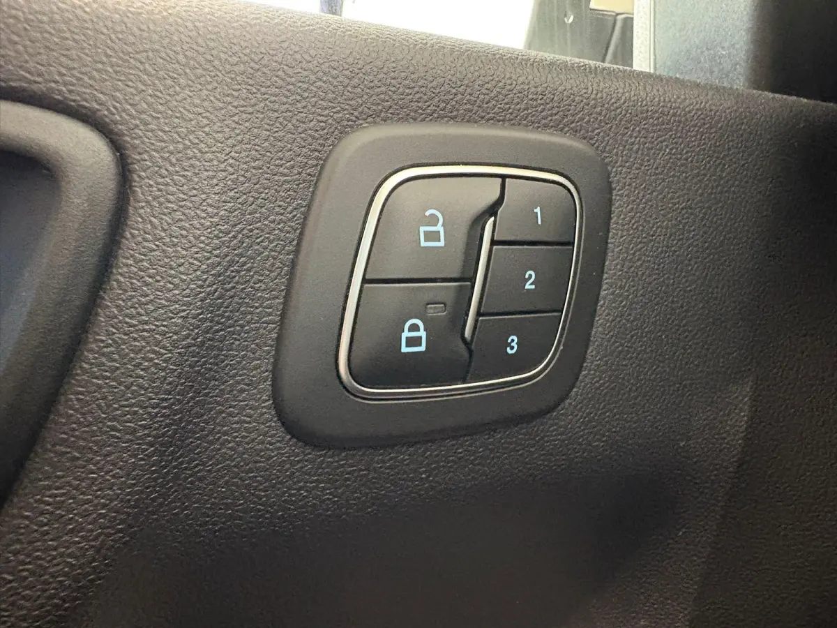 2.5 PHEV Vignale TREKHAAK | VIGNALE | LEDERE STOELEN | ELEKTRISCHE STOELEN MET MEMORY | ADAPTIVE CRUISE CONTROL | NAVIGATIE | HEAD-UP DISPLAY | PANORAMA DAK | ACHTERRUITRIJCAMERA