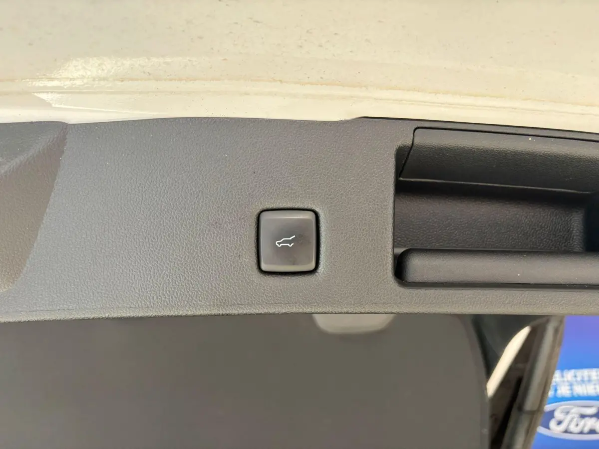 2.5 PHEV Vignale TREKHAAK | VIGNALE | LEDERE STOELEN | ELEKTRISCHE STOELEN MET MEMORY | ADAPTIVE CRUISE CONTROL | NAVIGATIE | HEAD-UP DISPLAY | PANORAMA DAK | ACHTERRUITRIJCAMERA