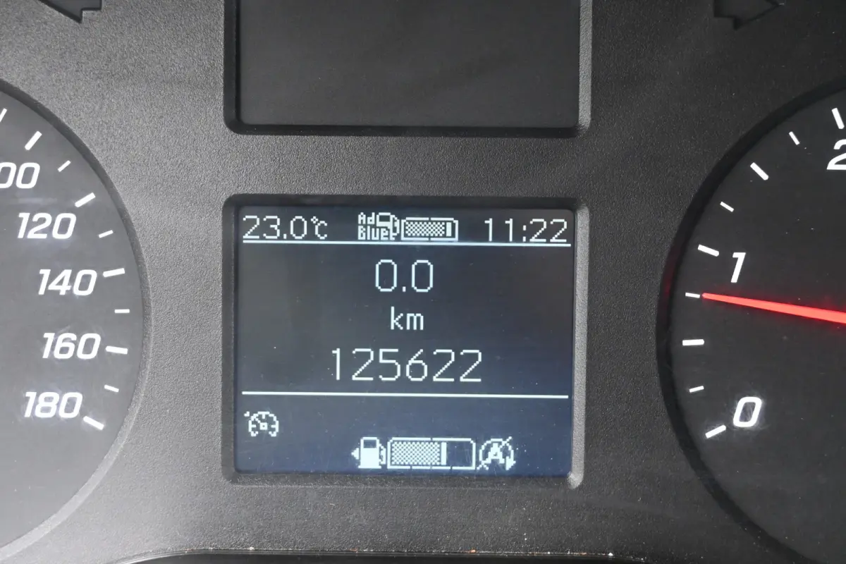 315 CDI L2H2 RWD Werkplaats inrichting, Geveerde stoel, Camera