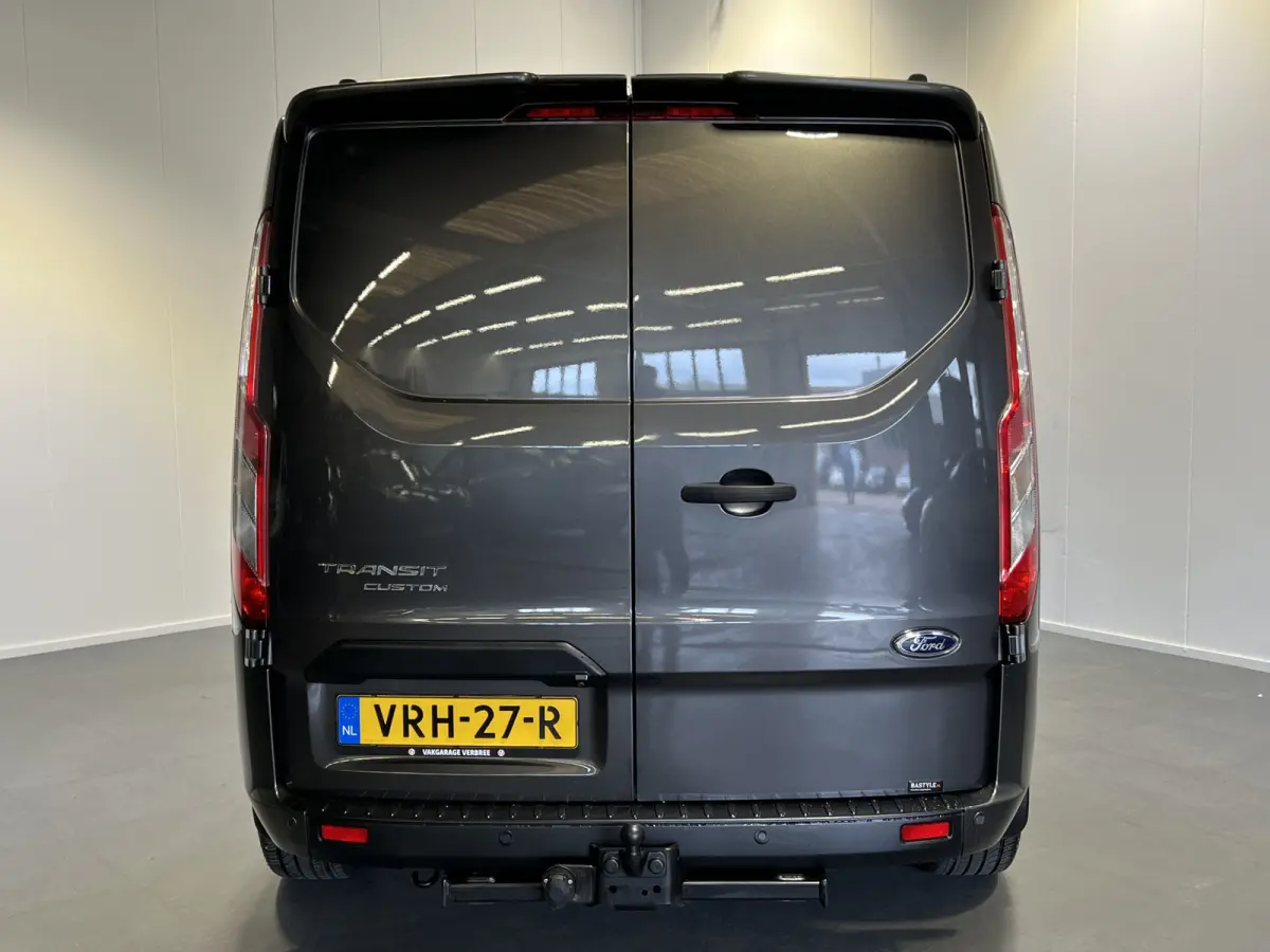 280 2.0 TDCI L1H1 Limited Trekhaak | Cruise Control | Achteruitrijcamera | PDC Voor en Achter |