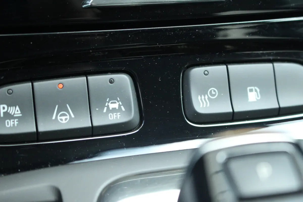 1.6 Turbo Plug-In Hybrid Business Elegance | Trekh. | Adaptive | Stuur Verw. | Camera | Carplay | Pdc | | Trekh. | Adaptive | Stuur Verw. | Camera | Carplay | Pdc |