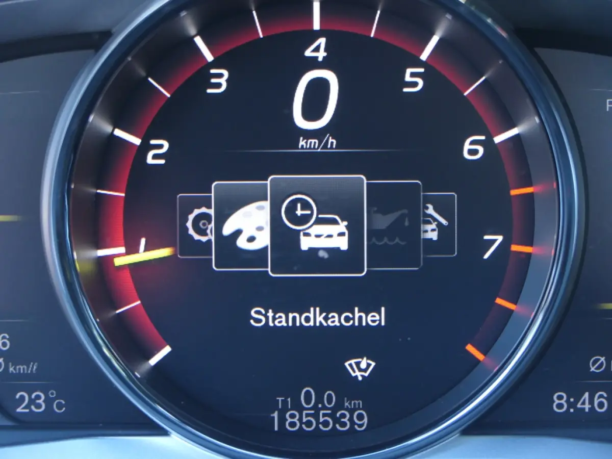 T5 FWD Polar+ Panoramadak / Xenon / Standkachel / Leer