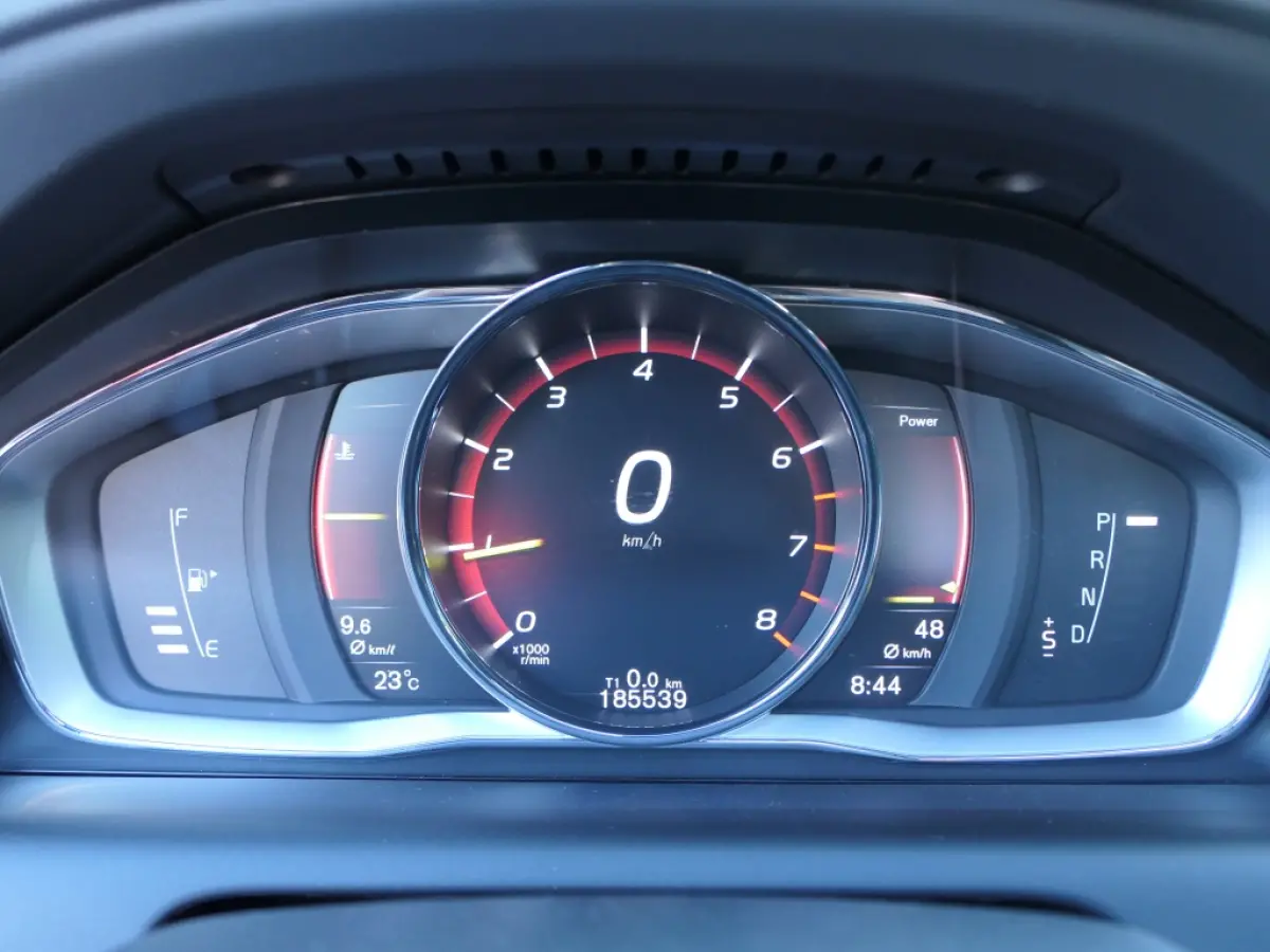 T5 FWD Polar+ Panoramadak / Xenon / Standkachel / Leer