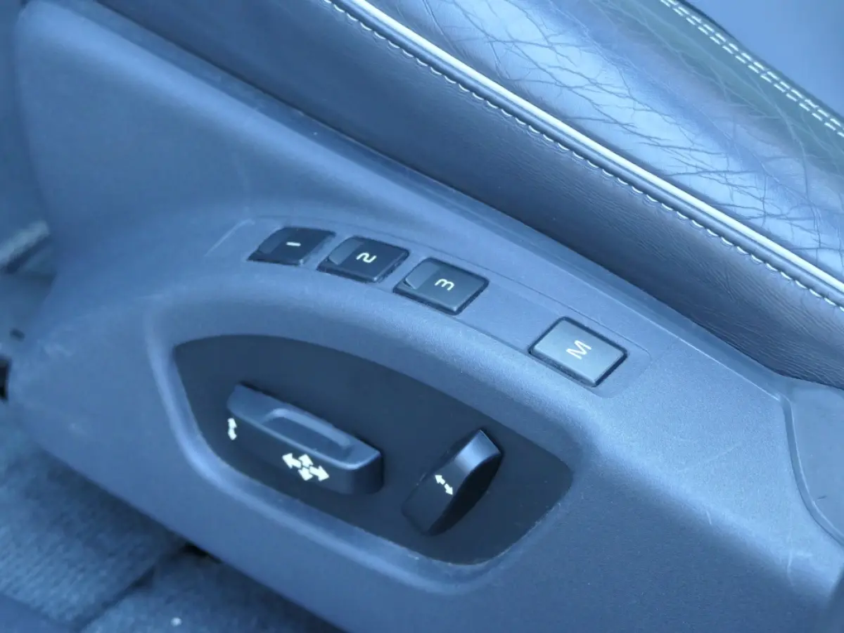 T5 FWD Polar+ Panoramadak / Xenon / Standkachel / Leer