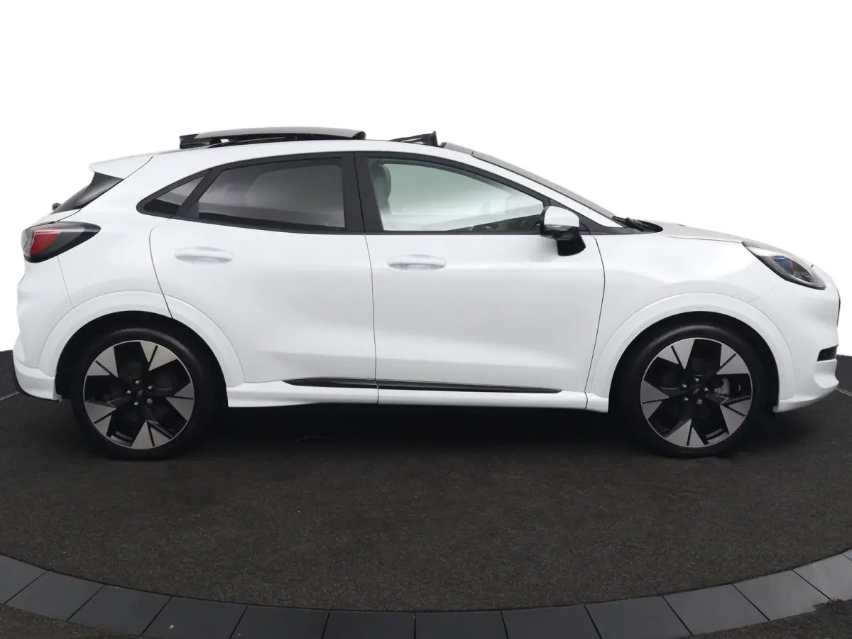 Premium 44 kWh | Panoramadak | B&O | Winterpack | 19 Inch | Adaptive Cruise | BLIS | 360 Camera | Matrix LED | Keyless | Elektrische Achterklep