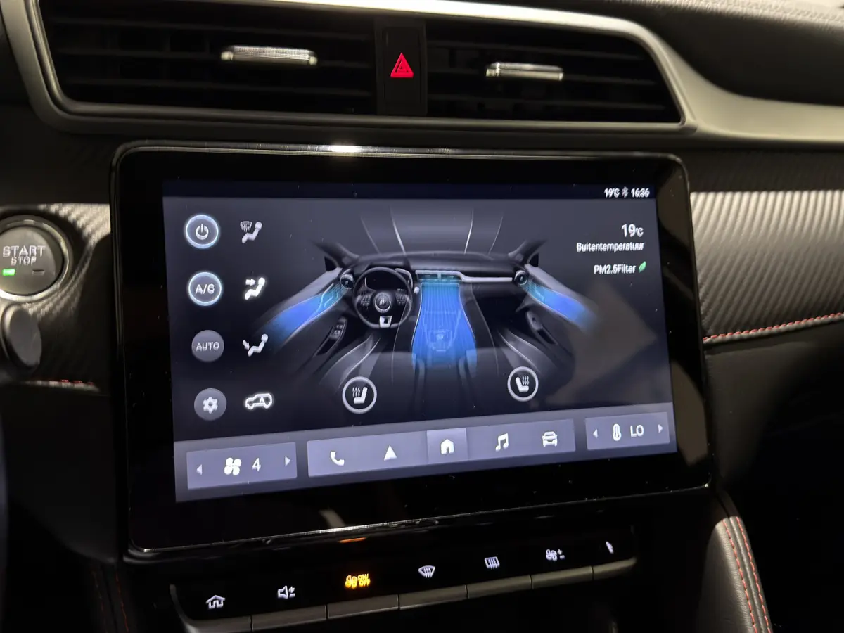 Standard Range Comfort | Cruise Control Adaptief | Led | Navigatie | Camera | stoelverwarming