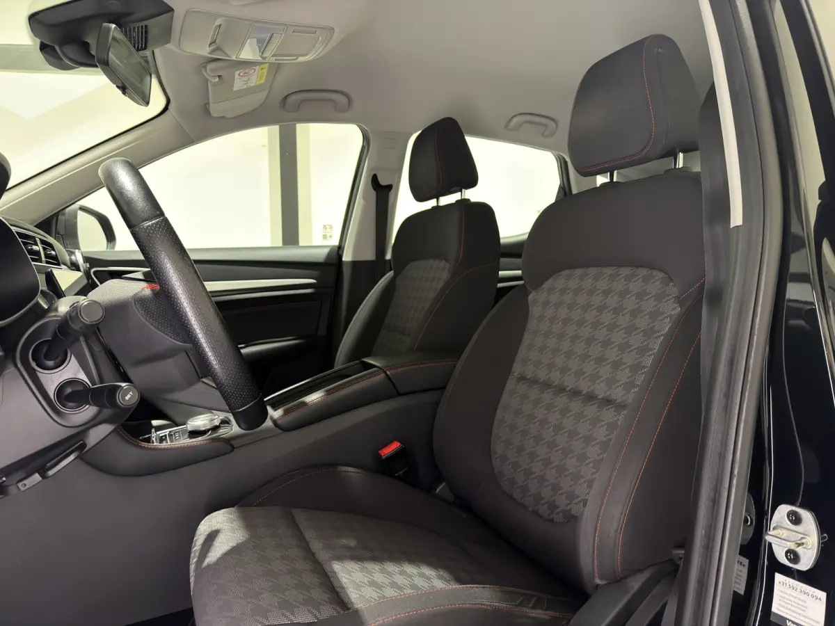 Standard Range Comfort | Cruise Control Adaptief | Led | Navigatie | Camera | stoelverwarming