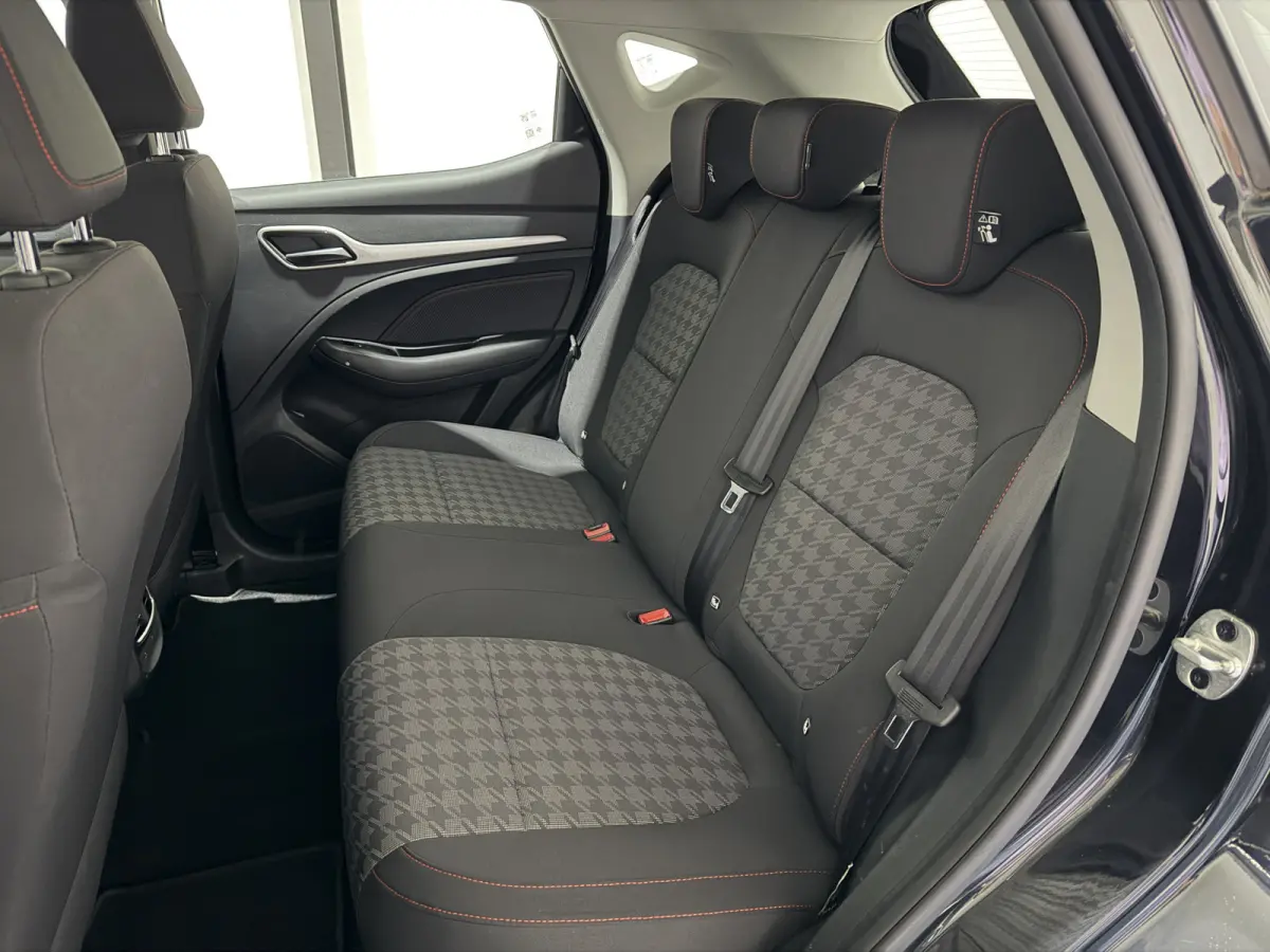 Standard Range Comfort | Cruise Control Adaptief | Led | Navigatie | Camera | stoelverwarming