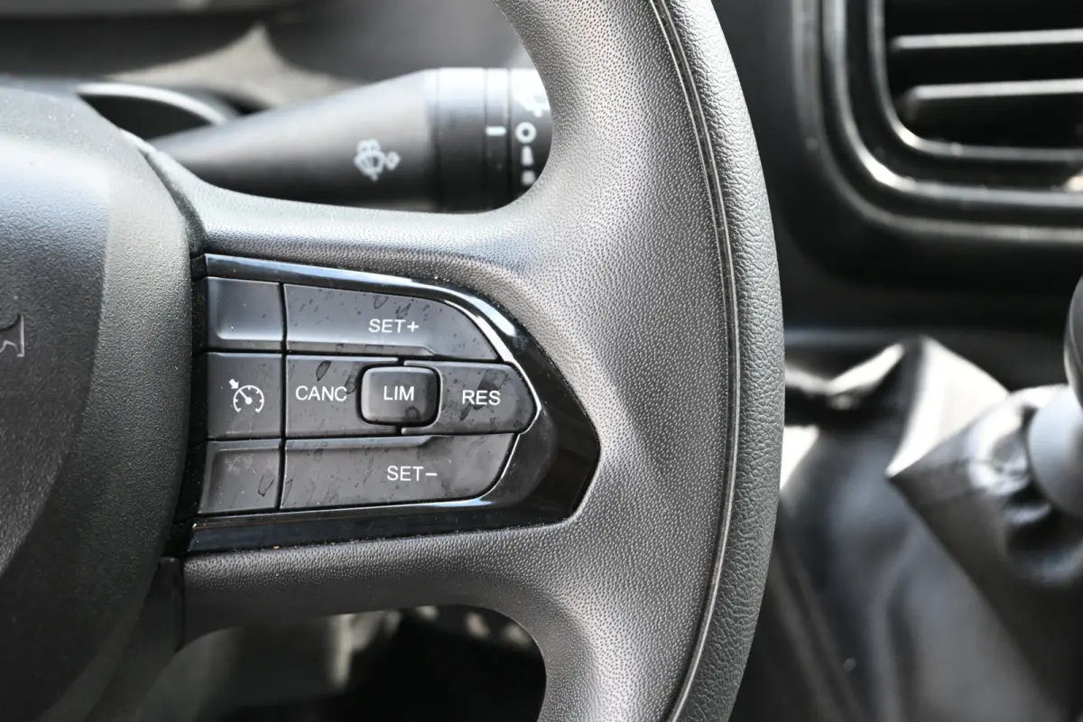 L2H2 2.2 MultiJet 140 pk 3.5t Camera, Cruise control, 270 Graden deuren